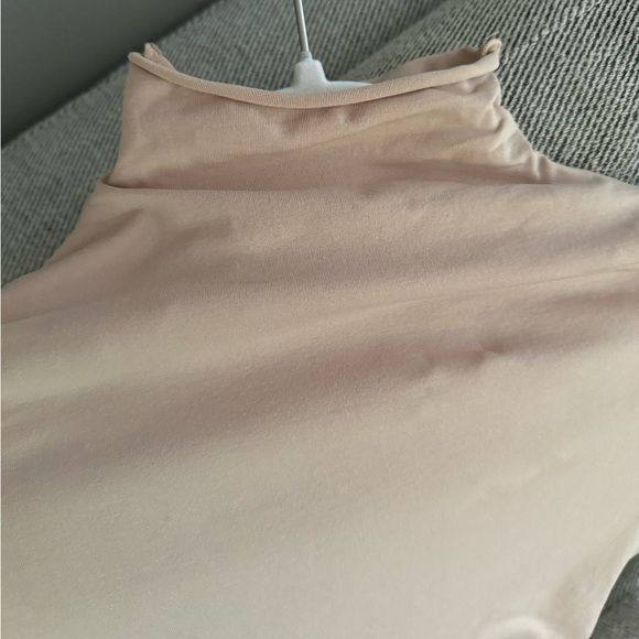 Skims Bodysuit - Picture 8 of 10